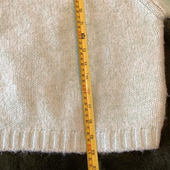 Cropped sweater - Picture 5 of 5